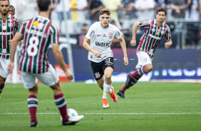 Breno Bidon foi titular do Corinthians no jogo contra o Fluminense pelo Brasileiro