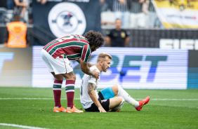 Pedro Henrique deixou o campo lesionado