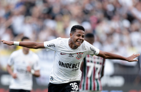 Wesley festejando aps anotar gol contra o Fluminense, em jogo vlido pelo Brasileiro