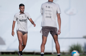 Fausto Vera em ao no treino do Corinthians