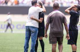 Bahia e Nicollas desolados após derrota na final da Copinha; Alex Brasil consola a dupla