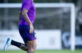 Maycon em ação no treinamento
