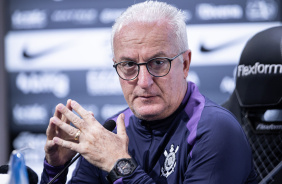 Apresentação de Dorival Júnior marca início de novo ciclo no Corinthians