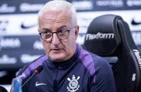 Dorival Júnior assume oficialmente o comando técnico do Corinthians