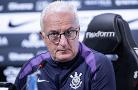 Dorival Júnior é apresentado oficialmente como novo técnico do Corinthians