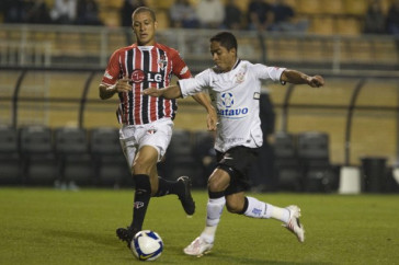 CORINTHIANS/SP X SAO PAULO/SP - Eduardo Costa e Jorge