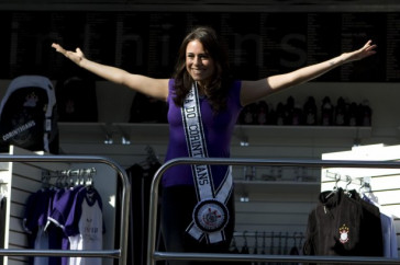 Apresentacao do novo onibus do Corinthians, da rede de franquias Todo Poderoso Timao on road, que vai percorrer o interior de S�o Paulo vendendo produtos licenciados