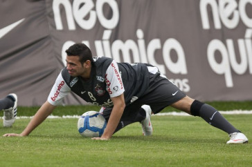 Leandro Cast�n durante o treino do Corinthians, realizado esta tarde no CT Joaquim Grava, no Parque Ecol�gico do Tiete. O pr�ximo jogo da equipe, ser� amanh�, quarta-feira, dia 29/09, contra o Botafogo, no Pacaembu, pela 26. a rodada do Campeonato Brasileiro de 2010