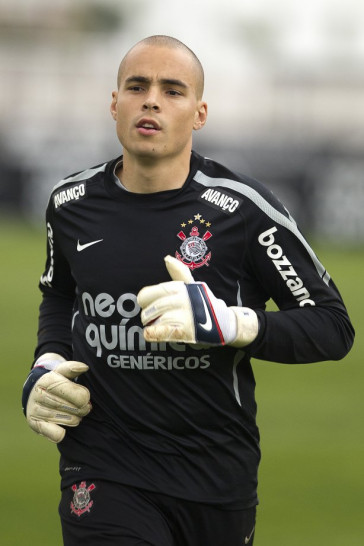 Julio Cesar durante o treino do Corinthians esta tarde no CT Joaquim Grava, no Parque Ecol�gico do Tiete. O time se prepara para o jogo contra o Gr�mio, amanh�, dia 31/08, quarta-feira a noite, no est�dio do Pacaembu, primeira partida do segundo turno, v�lida pela 20� rodada do Brasileir�o 2011