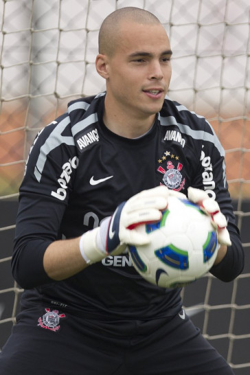 Julio Cesar durante o treino do Corinthians esta tarde no CT Joaquim Grava, no Parque Ecol�gico do Tiete. O time se prepara para o jogo contra o Gr�mio, amanh�, dia 31/08, quarta-feira a noite, no est�dio do Pacaembu, primeira partida do segundo turno, v�lida pela 20� rodada do Brasileir�o 2011