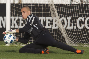 Julio Cesar durante o treino do Corinthians esta tarde no CT Joaquim Grava, no Parque Ecol�gico do Tiete. O time se prepara para o jogo contra o Flamengo, quinta-feira a noite, dia 08/09, no est�dio do Pacaembu, v�lida pela 22� rodada do Brasileir�o 2011