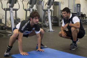 O jogadores do elenco fizeram exames de ouvido, nariz e garganta hoje pela manh� no CT Joaquim Grava, localizado no Parque Ecol�gico do Tiete. O pr�ximo jogo da equipe ser� domingo, dia 20/01, contra o Paulista de Jundia�, no est�dio Jaime Cintra , em Jundia�, v�lido pela 1� rodada do Campeonato Paulista de 2013