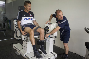 O jogadores do elenco fizeram exames de ouvido, nariz e garganta hoje pela manh� no CT Joaquim Grava, localizado no Parque Ecol�gico do Tiete. O pr�ximo jogo da equipe ser� domingo, dia 20/01, contra o Paulista de Jundia�, no est�dio Jaime Cintra , em Jundia�, v�lido pela 1� rodada do Campeonato Paulista de 2013