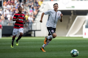 Sub-20 do Corinthians em a��o em partida v�lida pelas quartas de finais do campeonato paulista