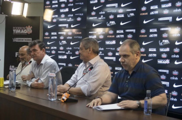 Coletiva do presidente Andr�s Sanchez e demais dirigentes