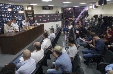 Coletiva do presidente Andr�s Sanchez e demais dirigentes