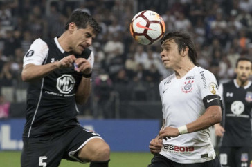 Romero lutou at� o fim na vit�ria contra o Colo-Colo