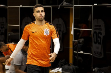 Gabriel no vesti�rio da Arena antes do jogo contra o Sport-PE