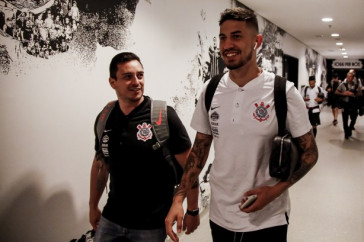 Pedro Henrique no vesti�rio da Arena antes do jogo contra o Sport-PE