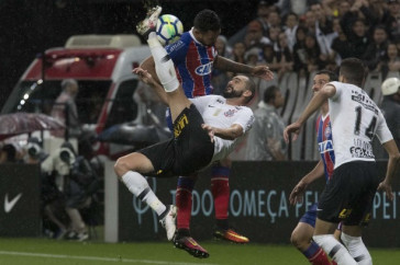 Danilo marca para o Corinthians