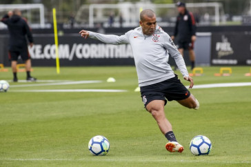 Corinthians se prepara para enfrentar o S�o Paulo