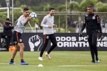 Corinthians se prepara para enfrentar o S�o Paulo