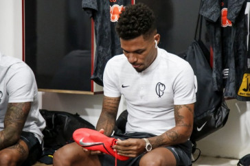 Junior Urso deve ser titular diante o Botafogo-SP