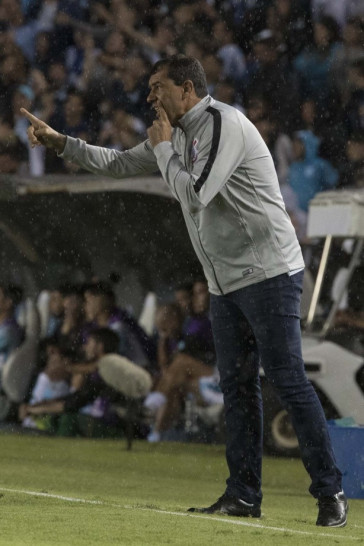 F�bio Carille comandou o time na classifica��o diante o Racing, pela Sul-Americana