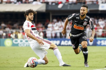 Clayson em jogo contra o S�o Paulo, pela final do Paulist�o 2019