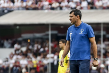 F�bio Carille no jogo contra o S�o Paulo, pela final do Paulist�o 2019