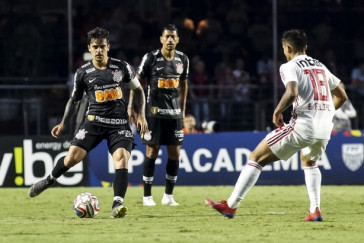 Fagner e Ralf no jogo contra o S�o Paulo, pelo Campeonato Paulista 2019