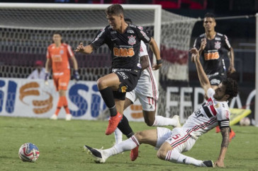 Mateus Vital em partida contra o S�o Paulo, pela final do Paulist�o 2019