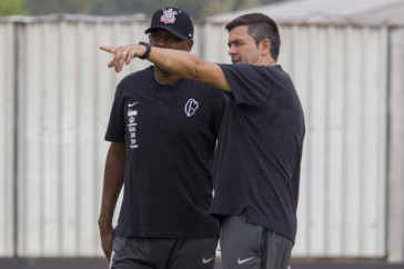 Cuca e Fabinho no treino preparat�rio para duelo contra o Santos, pelo Campeonato Paulista