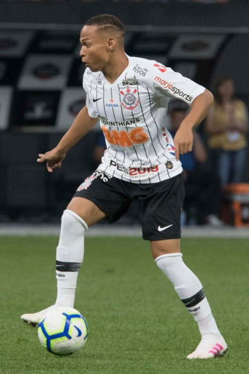 Garoto Janderson durante jogo contra a Chapecoense, na Arena Corinthians, pelo Brasileir�o