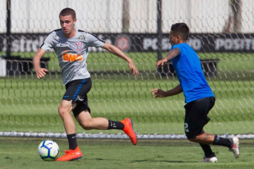 Tim�o venceu o time sub-23 por 2 a 0 com gols de R�gis