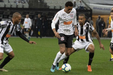 Atacante Gustagol durante jogo contra o Atl�tico-MG, pelo Brasileir�o