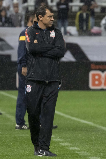 Carille durante jogo contra o Atl�tico-MG, pelo Brasileir�o