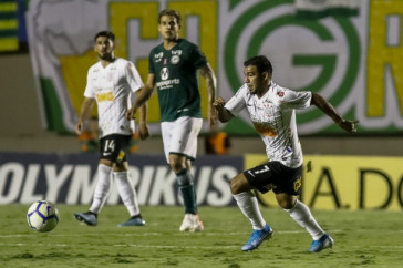 Sornoza durante o empate com o Goi�s pelo Brasileiro