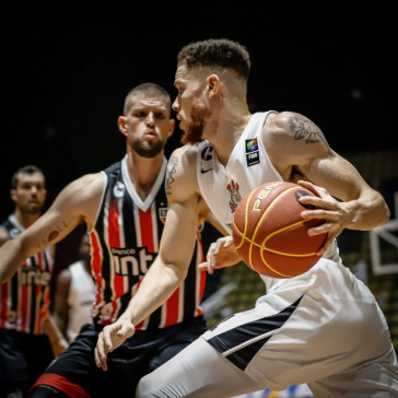 Corinthians perde para o S�o Paulo pelo NBB