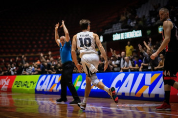 Corinthians perde para o S�o Paulo pelo NBB