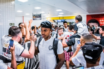 Delega��o do Corinthians Sub-20 chega ao Esp�rito Santo para semifinal contra o Flamengo