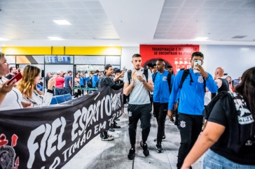 Delega��o do Corinthians Sub-20 chega ao Esp�rito Santo para semifinal contra o Flamengo