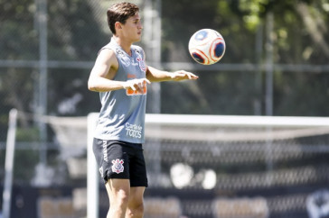 Meia Mateus Vital em treino desta ter�a-feira no CT Joaquim Grava
