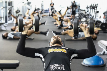 Walter em treino na academia do CT Joaquim Grava