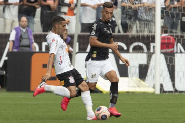 Gabriel durante o cl�ssico contra o Santos