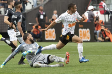 Janderson marcou o segundo gol do Tim�o na vit�ria contra o Santos