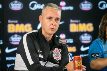 Tiago Nunes durante a coletiva de imprensa ap�s a vit�ria do Corinthians