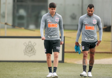 Araos e Michel Macedo podem ter chances como titular