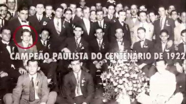 Rebolo junto do elenco campeo pelo Corinthians em 1922