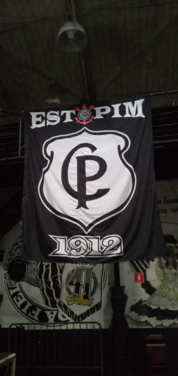 Bandeira que a Estopim da Fiel levar  Arena Corinthians neste sbado, que marcar a 110 da homenagem da torcida ao clube